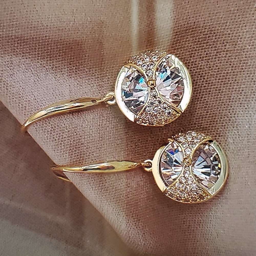 Luxury Sparkling Round Zircon Earrings Women Golden Fashion Hypoallergenic Gift